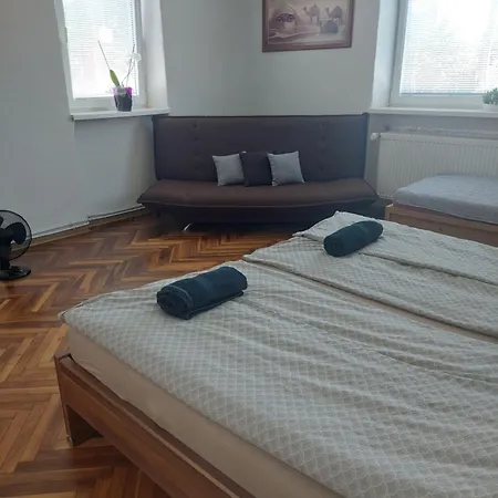 Silver Apartment *
