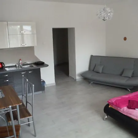 Apartment Silver Zadiel