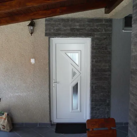 Silver Apartment